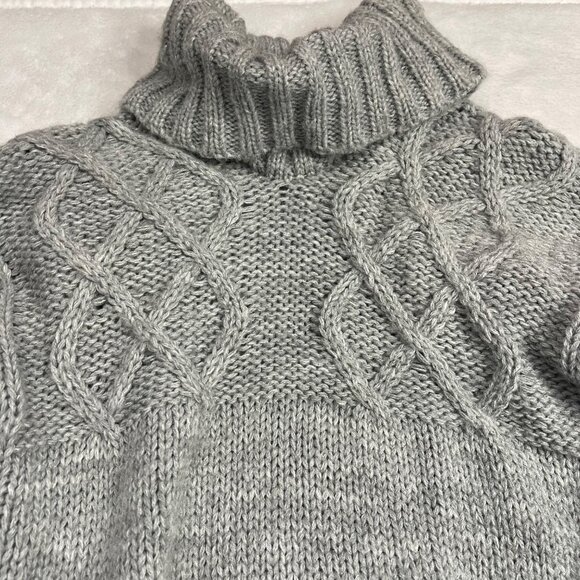 BCBGMAXAZRIA Cable Knit Turtleneck Poncho Sweater Cape Women's One Size Gray - Picture 6 of 9
